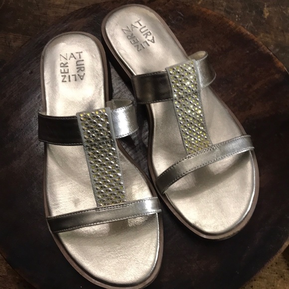 Naturalizer FARICA Embellished Slide Sandals - Picture 2 of 7
